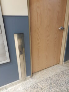 Automatic door