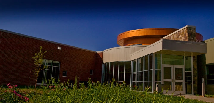 Pahin Sinte Owayawa School on the Pine Ridge Indian Reservation in Porcupine, South Dakota. Photo: Encompass Architects